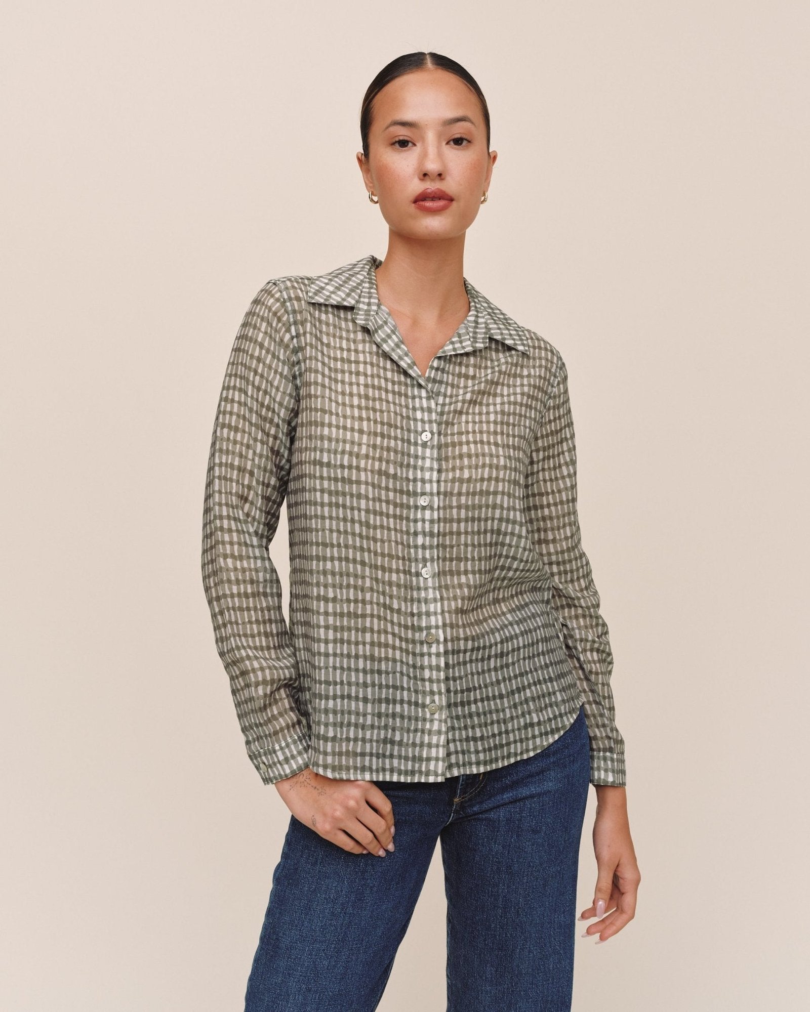 classic-button-down-olive-gingham-print-7118627.jpg