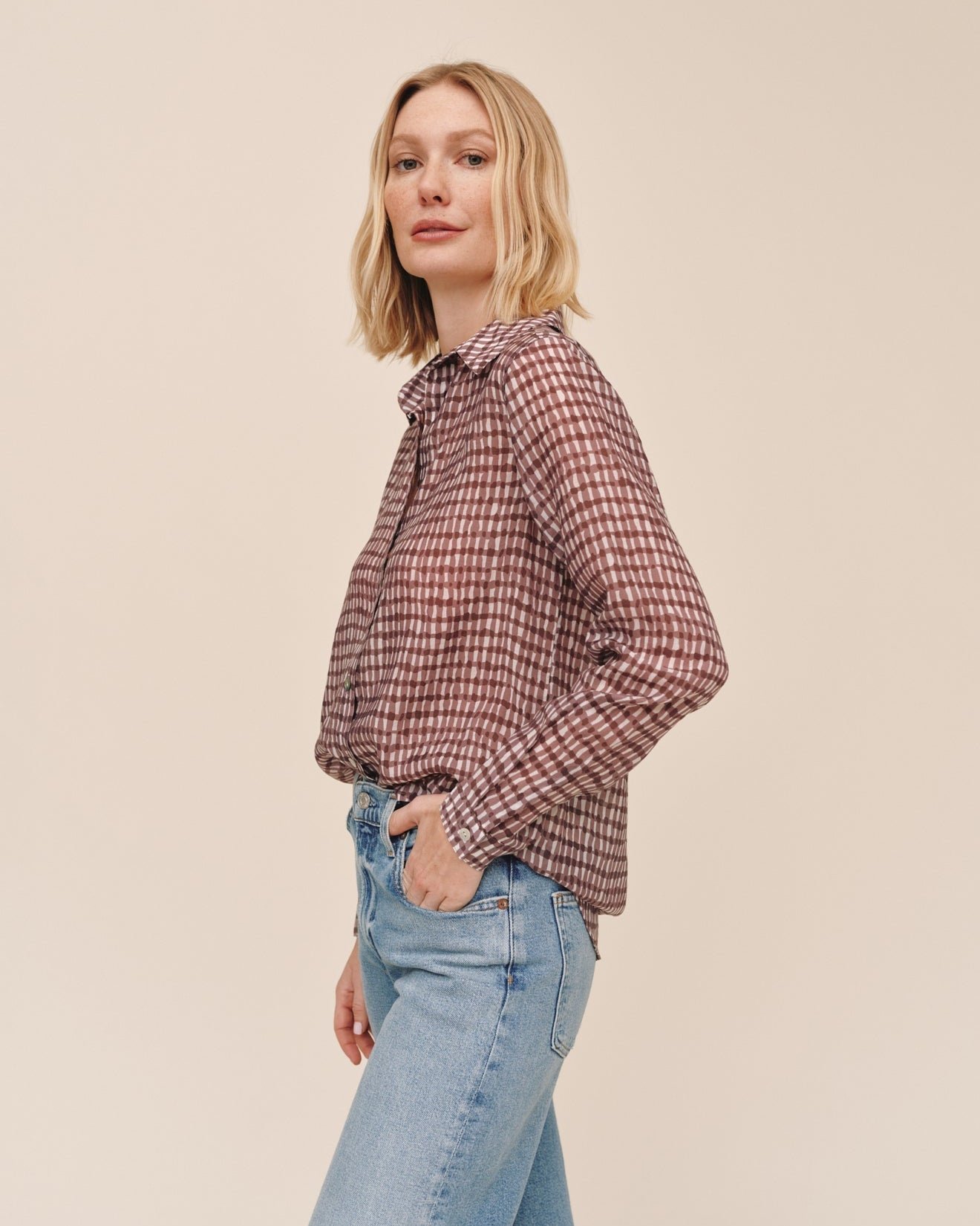 classic-button-down-plum-gingham-print-4614875.jpg