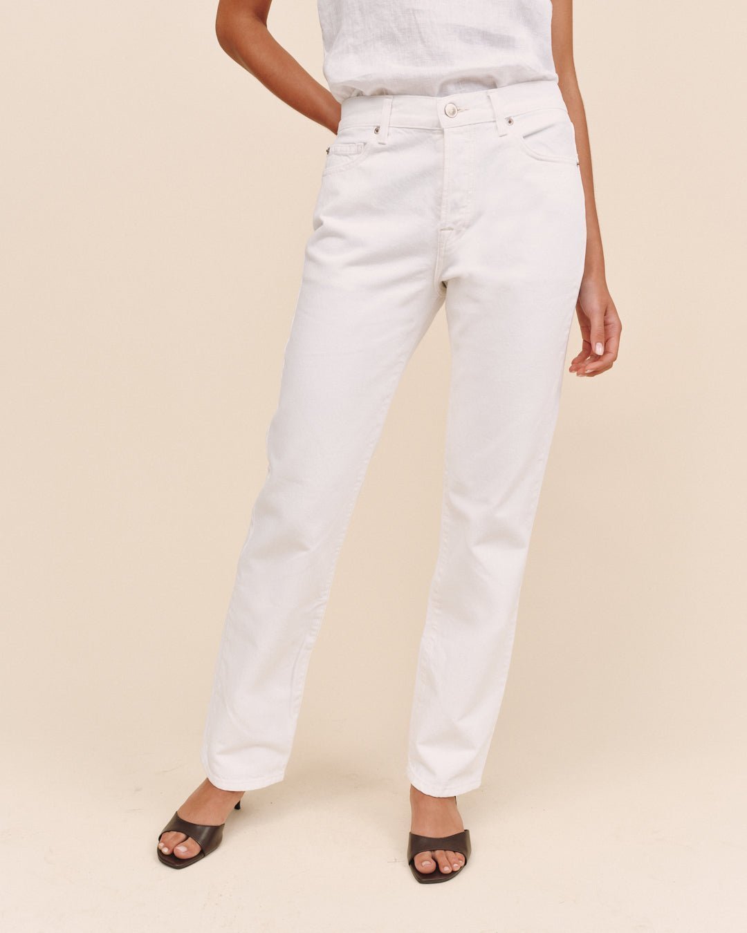 lk-blue-mayfield-straight-marshmallow-6072868.jpg