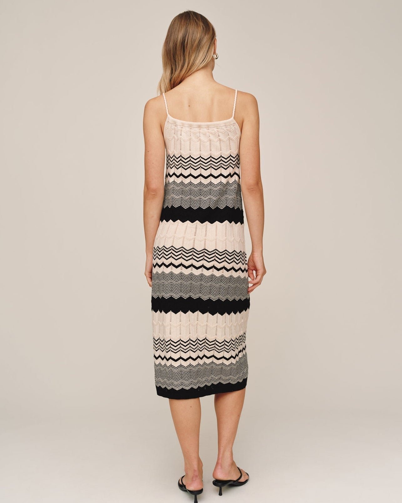 midi-knit-dress-summer-chevron-2105157.jpg