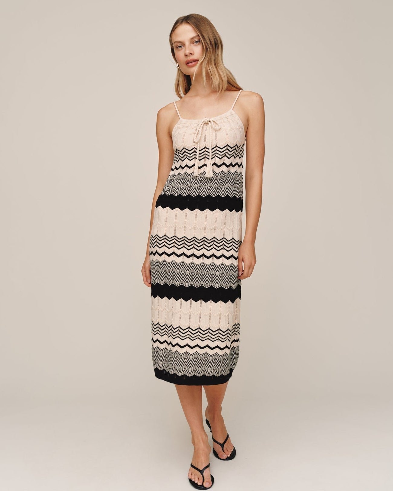 midi-knit-dress-summer-chevron-4320420.jpg