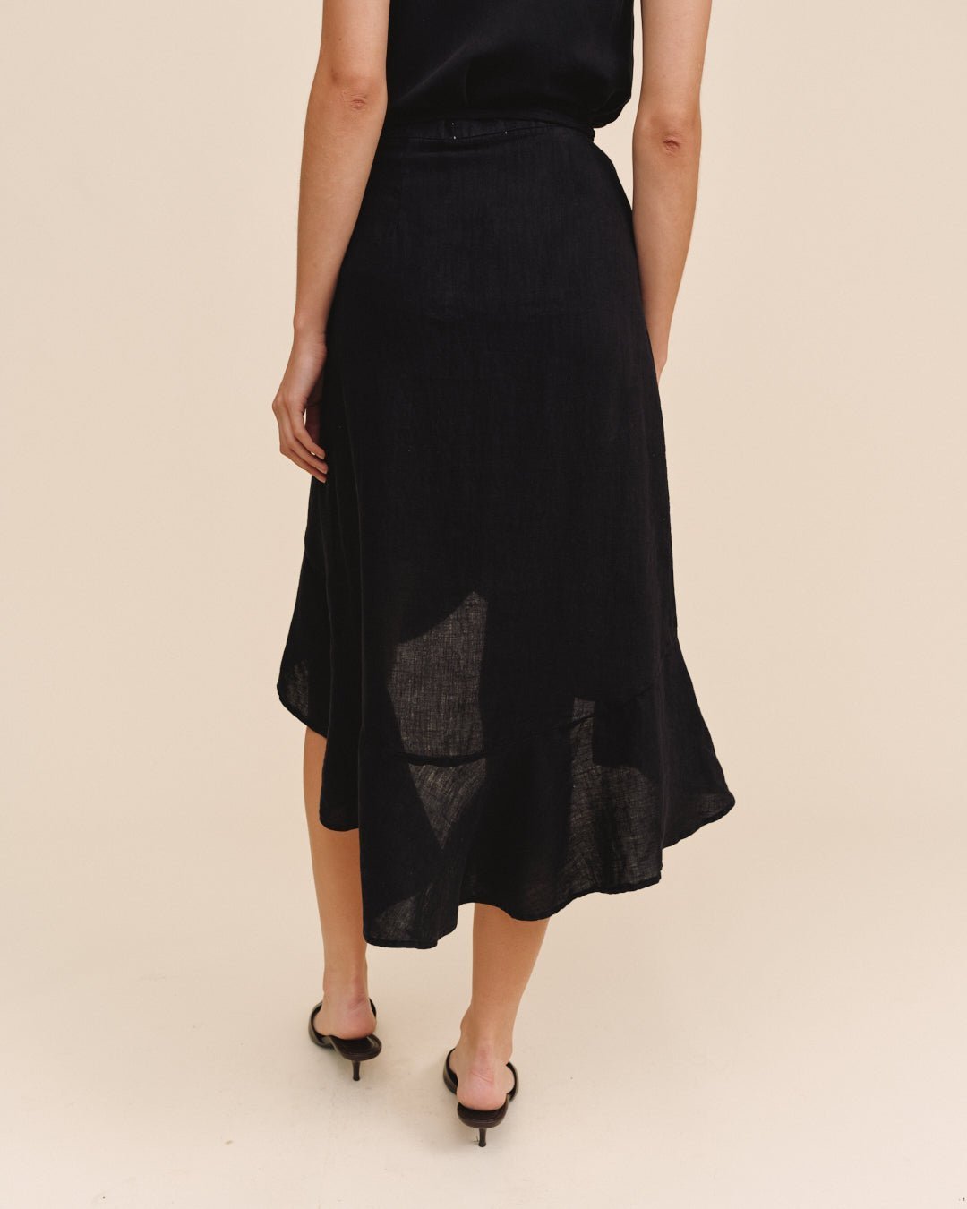 ruffle-wrap-skirt-black-4029103.jpg