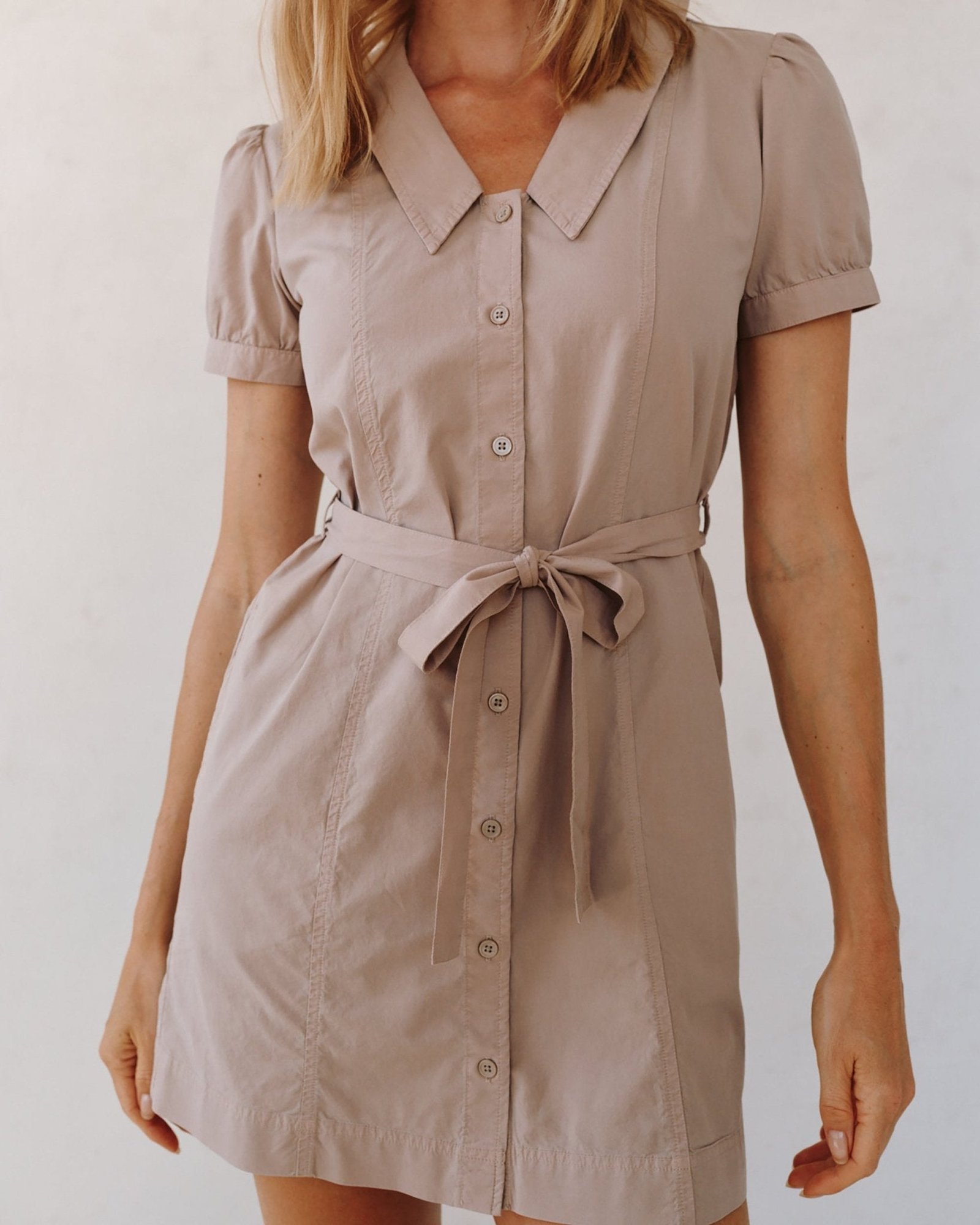 short-sleeve-seamed-puritan-collar-dress-soft-dune-3285081.jpg