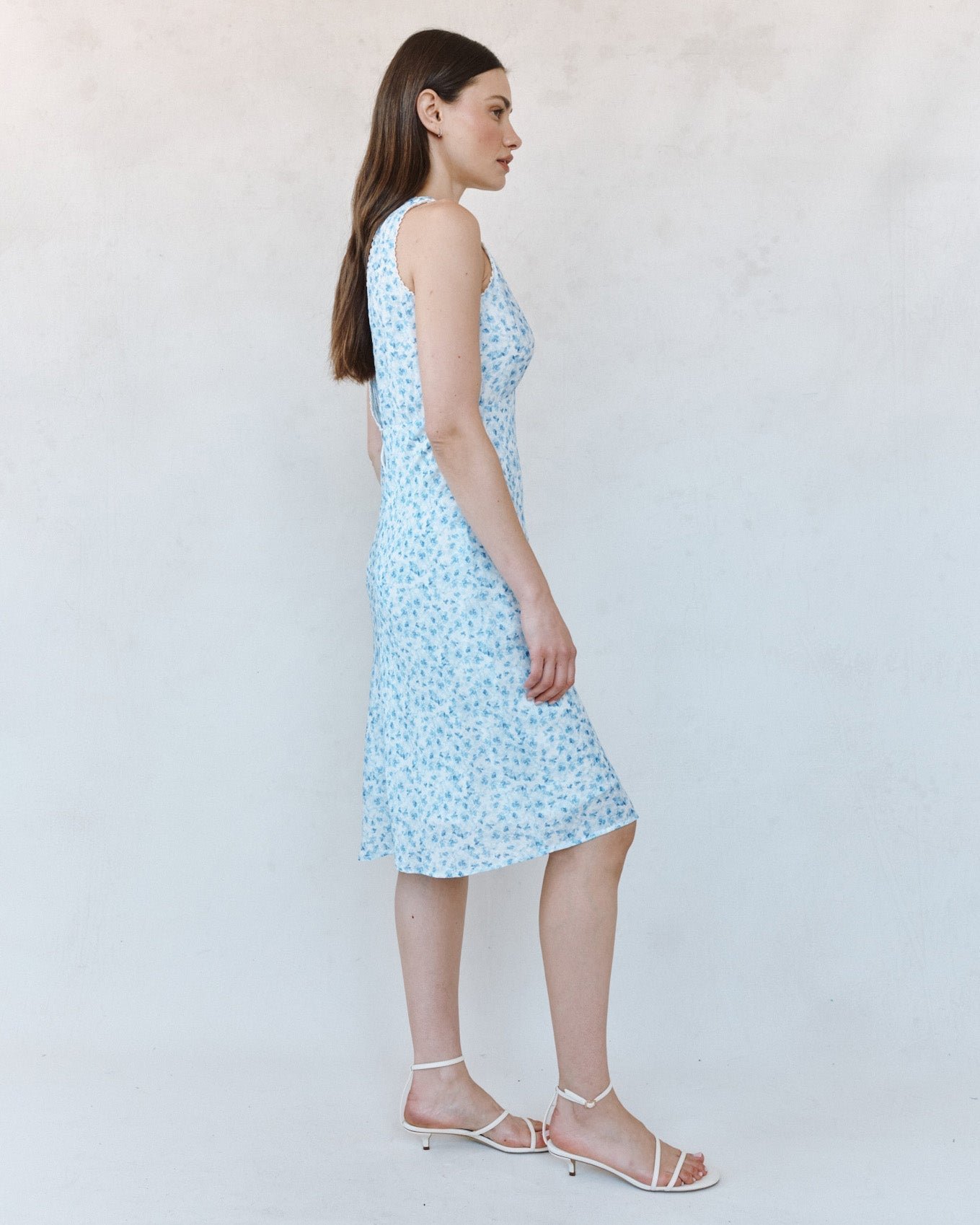 v-neck-tie-back-bias-maxi-dress-blue-ditsy-floral-print-7018534.jpg